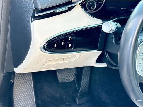 Used 2023 Genesis GV70 2.5T image 11