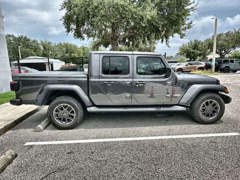 Used 2021 Jeep Gladiator Overland w/ Popular Equipment Package AWD/4WD image 10