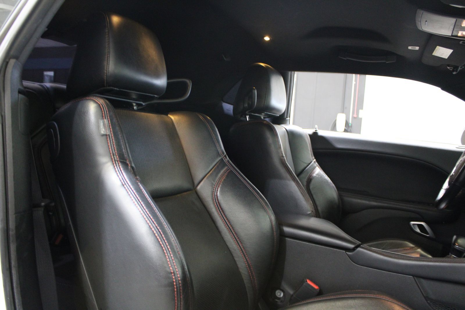 Used 2022 Dodge Challenger R/T w/ Blacktop Package RWD image 15
