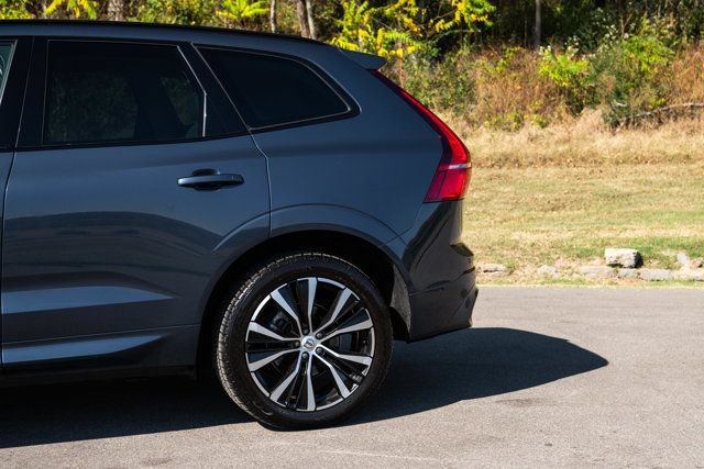 Used 2023 Volvo XC60 B5 Plus w/ Climate Package AWD/4WD image 4