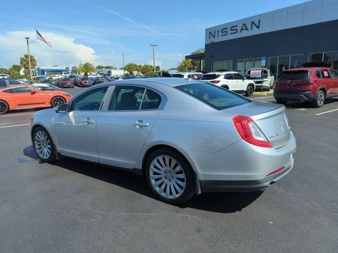 Used 2013 Lincoln MKS FWD image 9