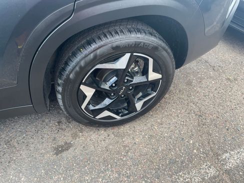 Used 2025 Kia Seltos S image 31