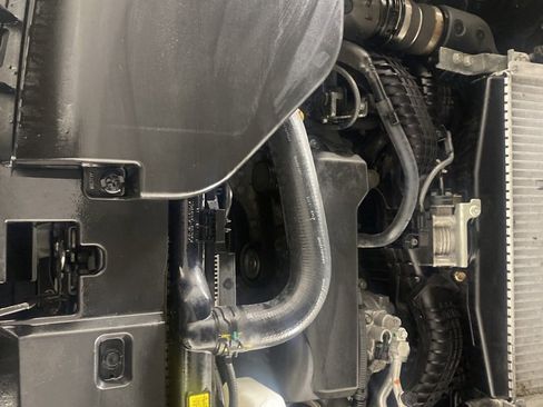 Used 2023 Subaru Ascent Onyx Edition image 30