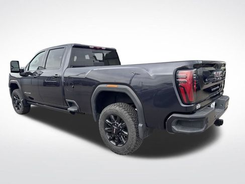 Used 2025 GMC Sierra 3500 AT4 w/ AT4 Premium Plus Package image 3