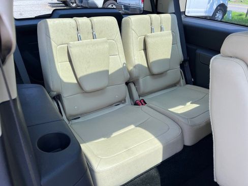 Used 2014 Ford Flex SEL w/ Equipment Group 202A FWD image 21