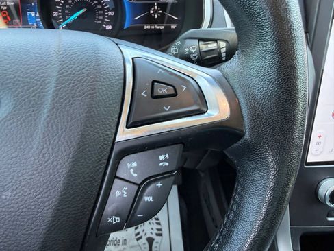 Used 2021 Ford Edge SEL FWD image 20