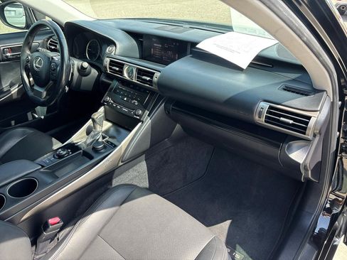 Used 2014 Lexus IS 250 RWD image 22