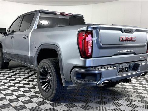 Used 2021 GMC Sierra 1500 AT4 w/ Technology Package AWD/4WD image 2