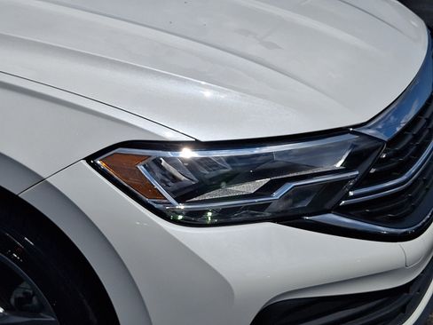 Certified 2024 Volkswagen Jetta SE FWD image 9