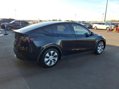 Used 2023 Tesla Model Y Long Range AWD/4WD image 4