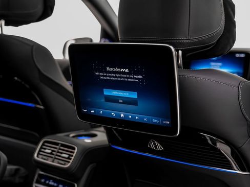 Used 2026 Mercedes-Benz Maybach GLS 600 4MATIC image 33