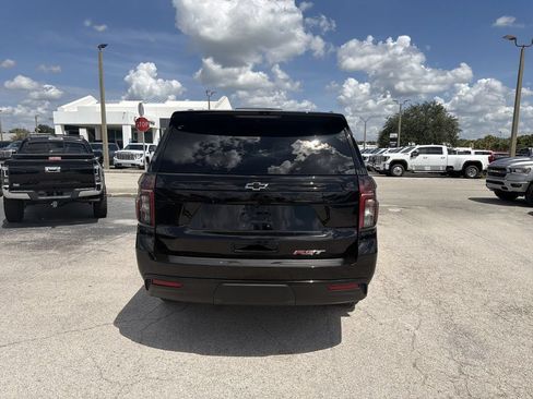 Used 2023 Chevrolet Suburban RST w/ Luxury Package RWD image 4
