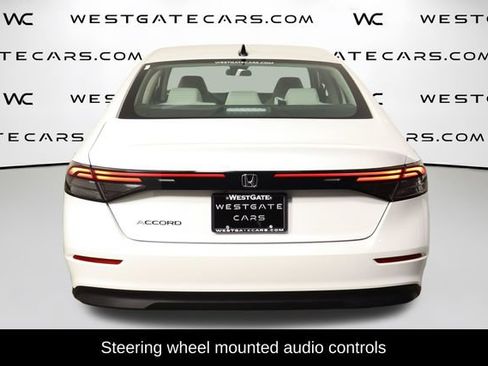 Used 2025 Honda Accord SE image 4