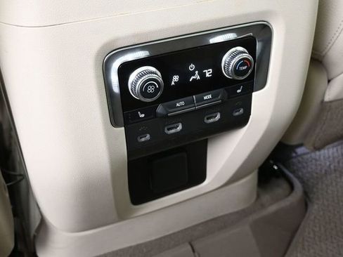 Used 2021 GMC Yukon XL Denali w/ Denali Premium Package image 29