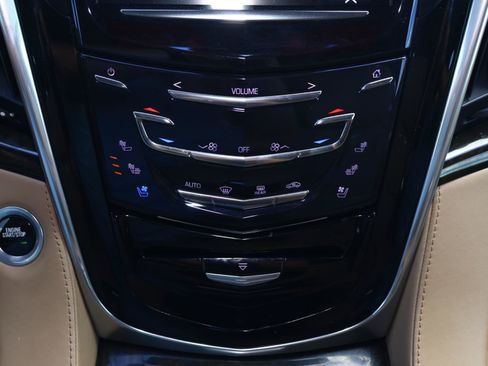 Used 2019 Cadillac Escalade ESV Platinum AWD/4WD image 35