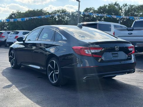 Used 2018 Honda Accord Sport image 9