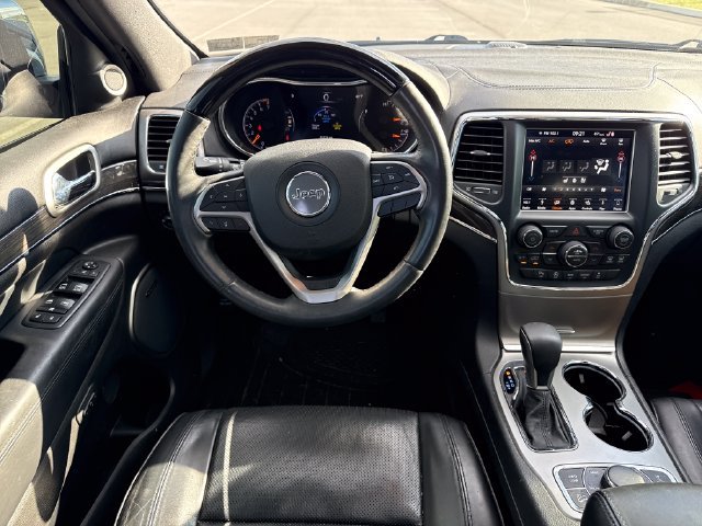 Used 2018 Jeep Grand Cherokee Overland AWD/4WD image 21