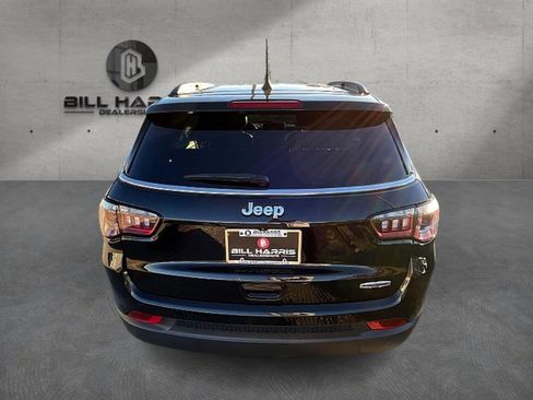 Used 2022 Jeep Compass Latitude image 6