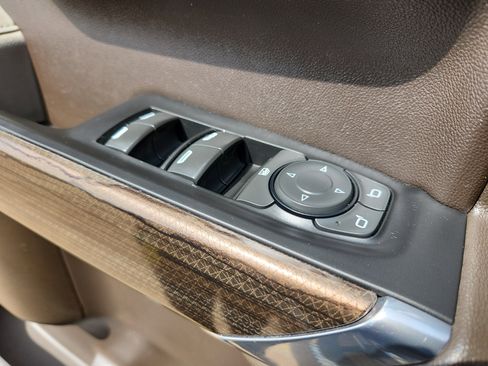 Used 2021 Chevrolet Silverado 1500 LT Trail Boss w/ Bed Protection Package AWD/4WD image 9