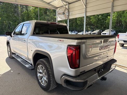 Used 2019 GMC Sierra 1500 SLT w/ SLT Premium Plus Package image 4