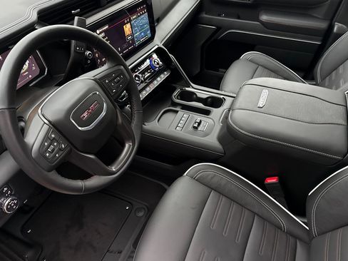 Used 2026 GMC Sierra 2500 AT4X image 10