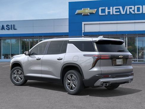 New 2027 Chevrolet Traverse LT AWD/4WD image 3