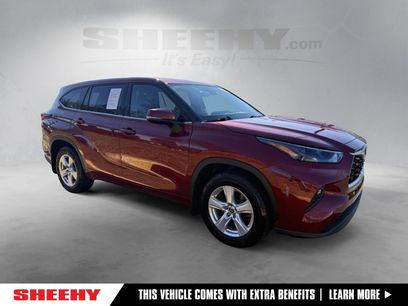 Certified 2022 Toyota Highlander LE