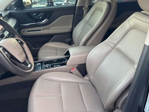 Used 2020 Lincoln Corsair FWD w/ Convenience Package image 9