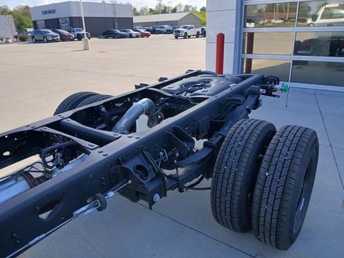 New 2026 RAM 3500 Tradesman AWD/4WD image 15