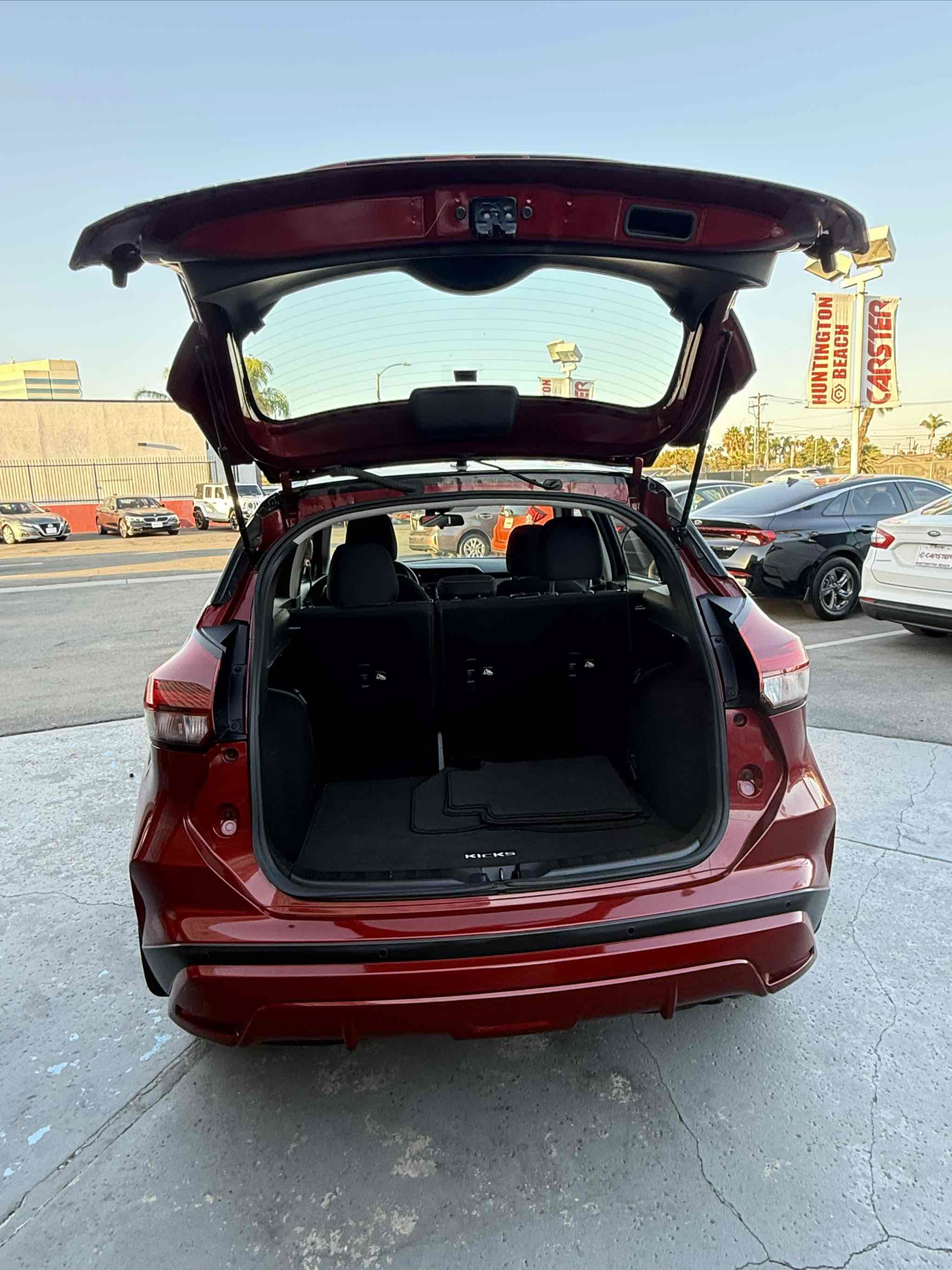 Used 2022 Nissan Kicks SV FWD image 62