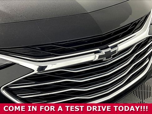 Used 2022 Chevrolet Malibu LS FWD image 28