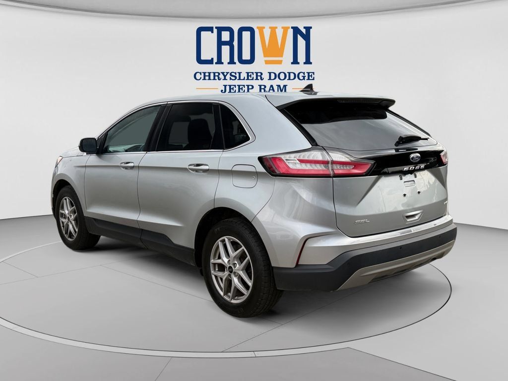 Used 2024 Ford Edge SEL AWD/4WD image 5