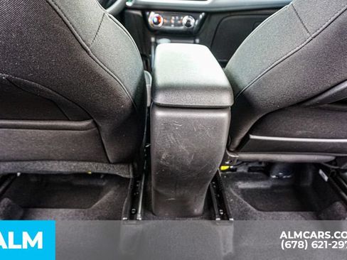 Used 2025 Chevrolet TrailBlazer LT AWD/4WD image 30