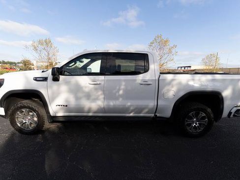 Used 2024 GMC Sierra 1500 AT4 w/ Technology Package image 6