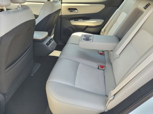 Certified 2023 Nissan Ariya FWD image 7