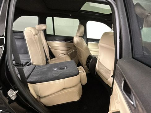 Used 2023 Jeep Grand Cherokee 4WD 4xe image 33