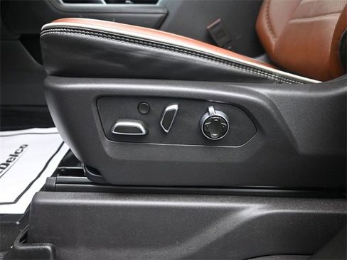 Used 2025 GMC Sierra 2500 Denali Ultimate w/ Max Trailering Package image 9