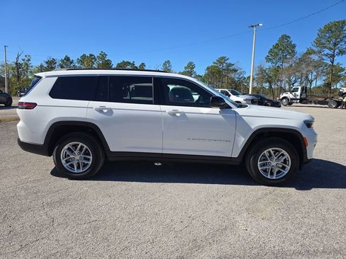 New 2026 Jeep Grand Cherokee L 2WD image 3