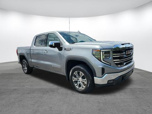Used 2026 GMC Sierra 1500 SLT AWD/4WD image 17