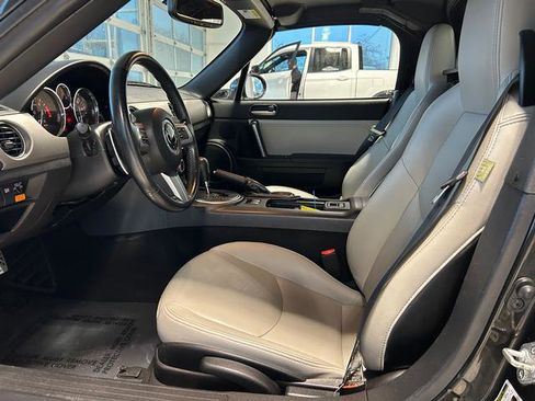 Used 2011 MAZDA MX-5 Miata Grand Touring image 15