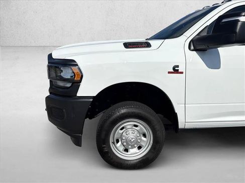 Used 2023 RAM 2500 Tradesman AWD/4WD image 23