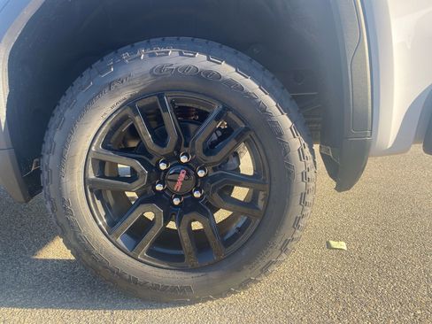 New 2025 GMC Sierra 1500 Pro w/ Graphite Edition image 55