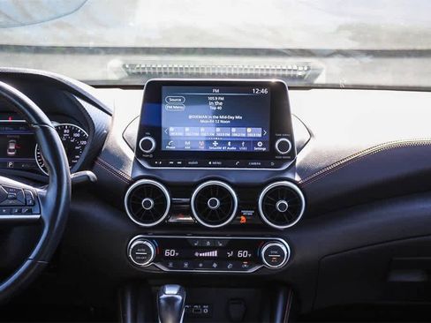 Used 2023 Nissan Sentra SR w/ SR Premium Package image 16