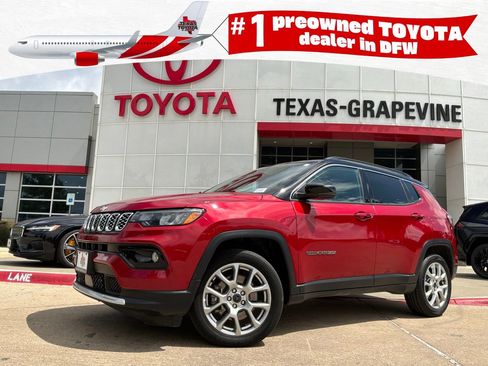 Used 2025 Jeep Compass Limited AWD/4WD image 1