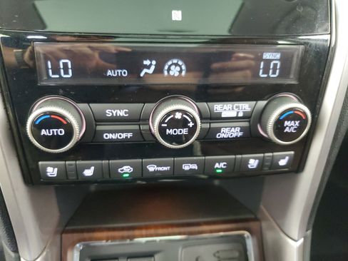 Used 2021 Subaru Ascent Touring w/ Popular Package #2A AWD/4WD image 19