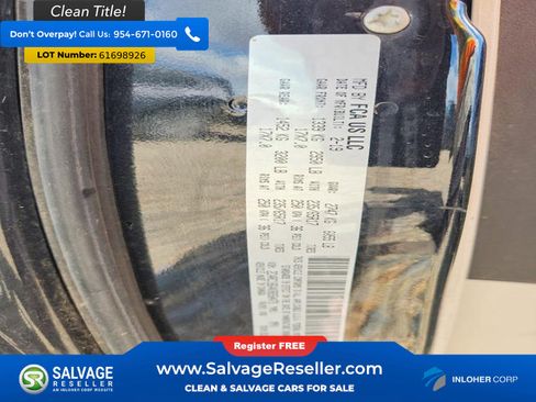 Used 2019 Chrysler Pacifica Touring-L FWD image 17