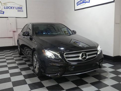 Used 2020 Mercedes-Benz E 350 4MATIC Sedan w/ Premium Package image 5