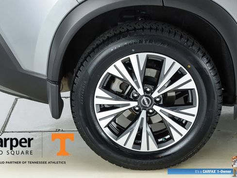 Used 2023 Nissan Rogue SV FWD image 13