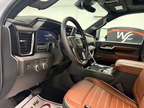 New 2026 GMC Sierra 2500 Denali Ultimate AWD/4WD image 12