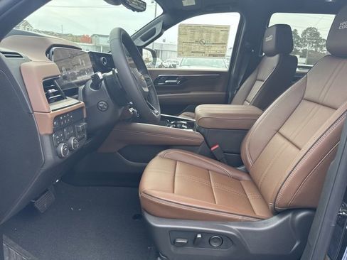 New 2026 Chevrolet Tahoe High Country w/ Sun And Tow Package image 12